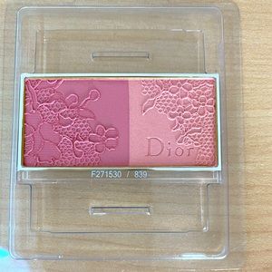 DIOR BLUSH